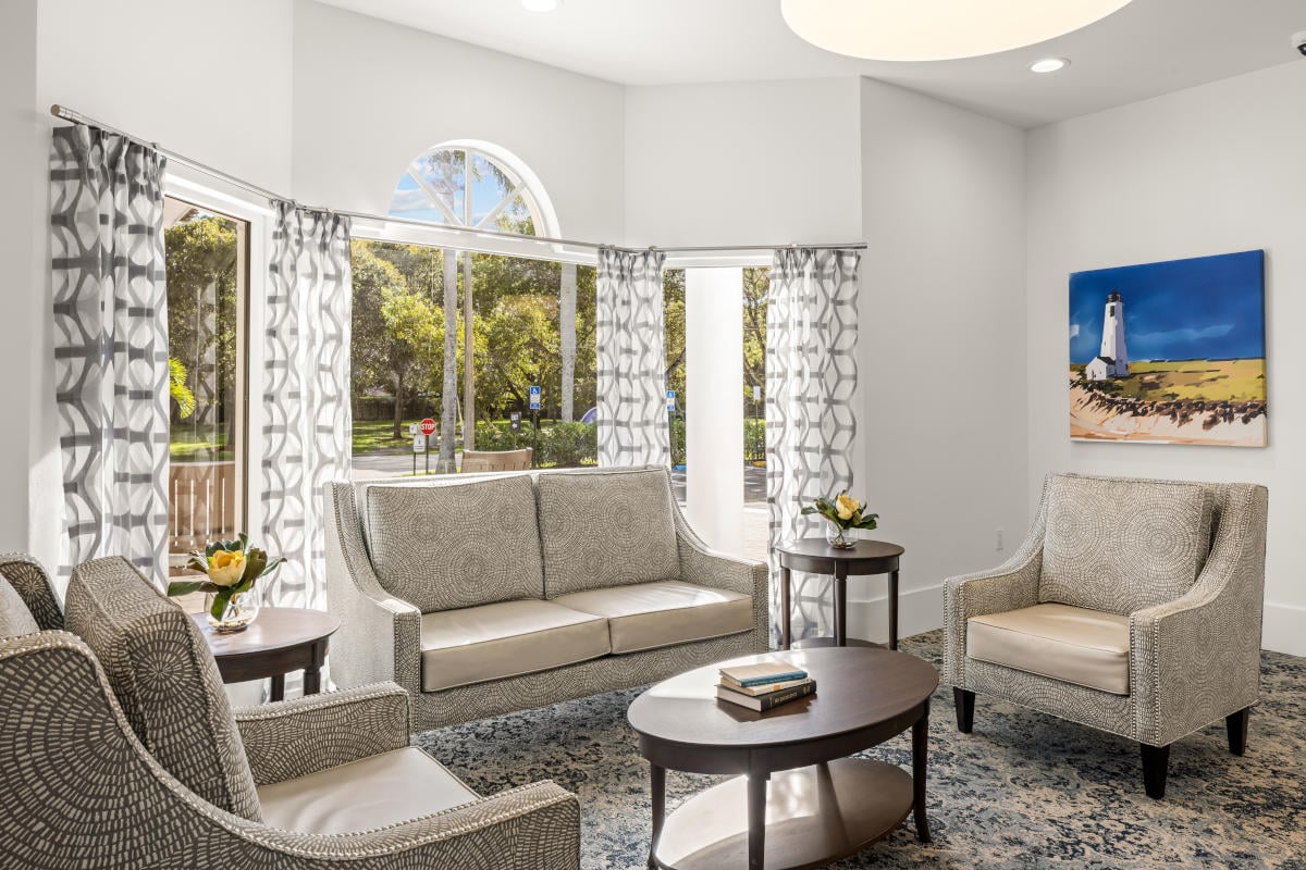 Veranda Club living room