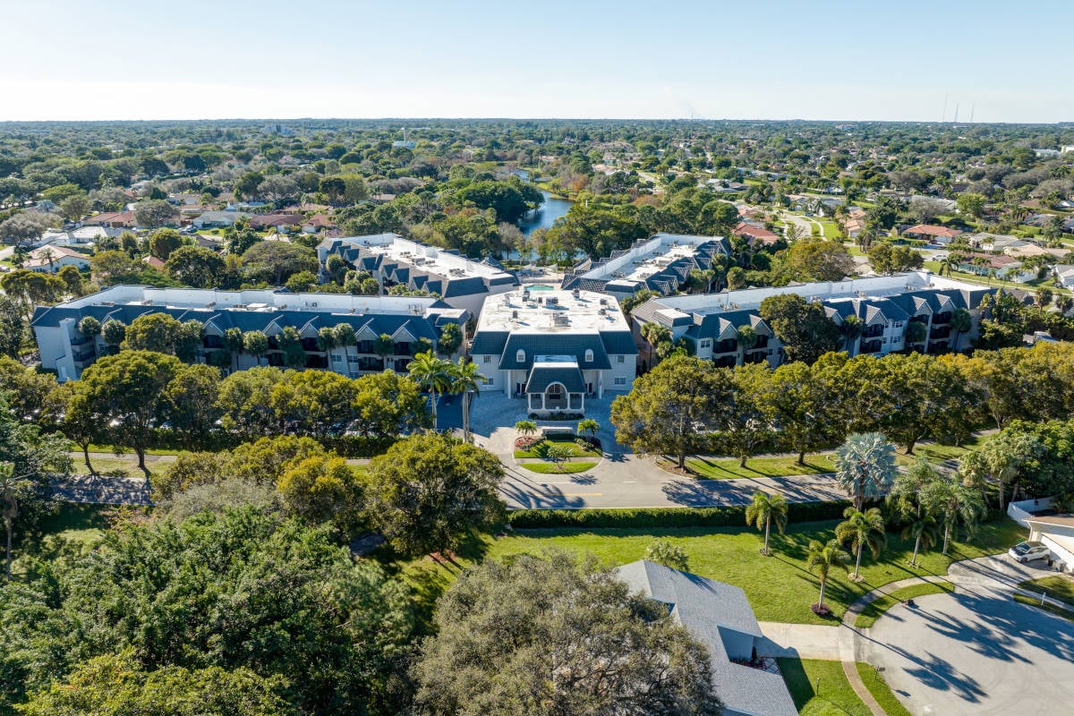 Veranda Club aerial view