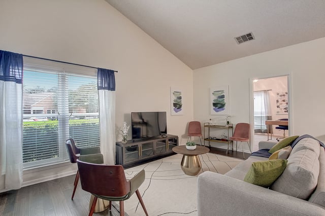 16_web_or_mls_S_31st_St_016_1(1)