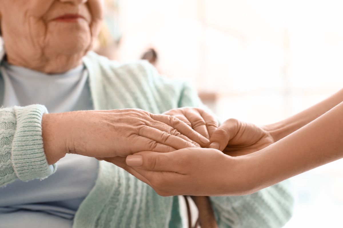 memory-care-vs-skilled-nursing-making-the-right-choice-for-your-loved-one