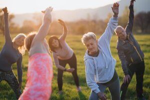 Senior-Living-Programs-300x200